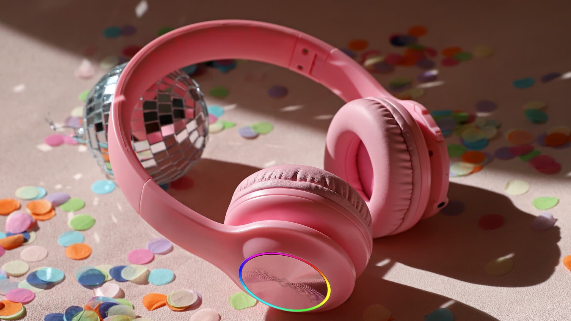 Kids Celebrate Their Report Cards with Technology: Next-Generation Gift Ideas from ttec